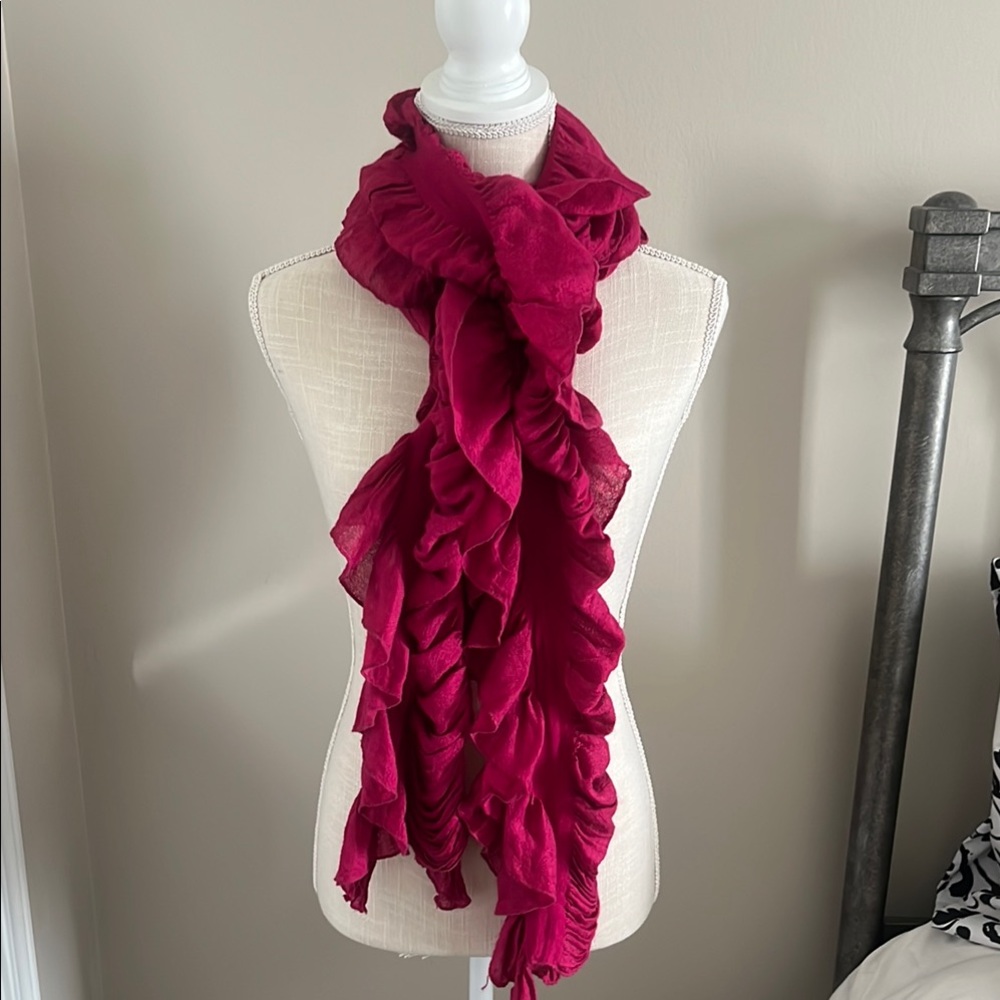 White house black market fuchsia ruffled scarf - Picture 2 of 4